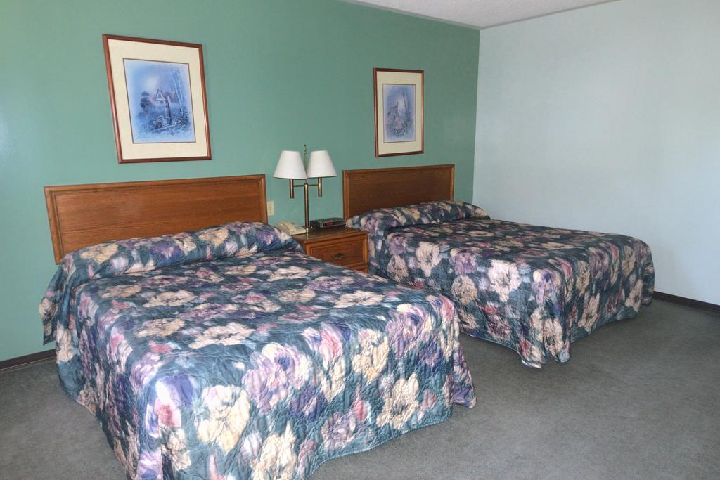Voyageur Motel 야머스 외부 사진