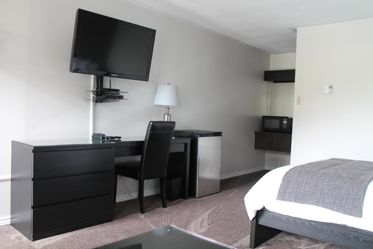 Voyageur Motel 야머스 외부 사진